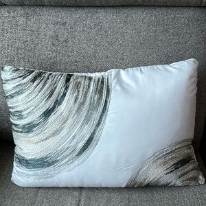 Madison Park Bed Pillow.  Gray, Tan and White